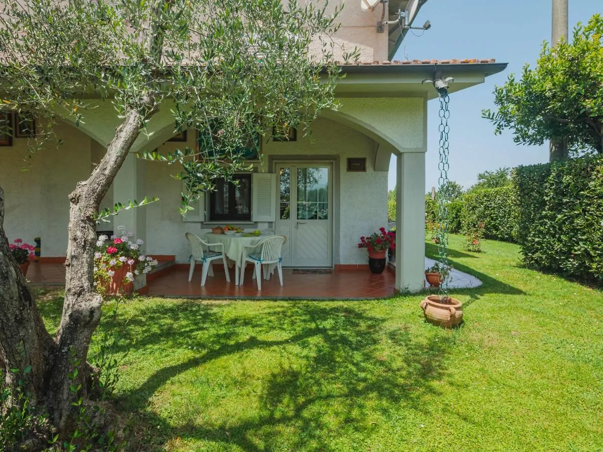 Apartment Bernardini By Interhome Cinquale